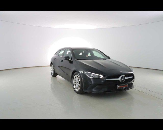MERCEDES-BENZ CLA 200 d Automatic Shooting Brake Business Extra