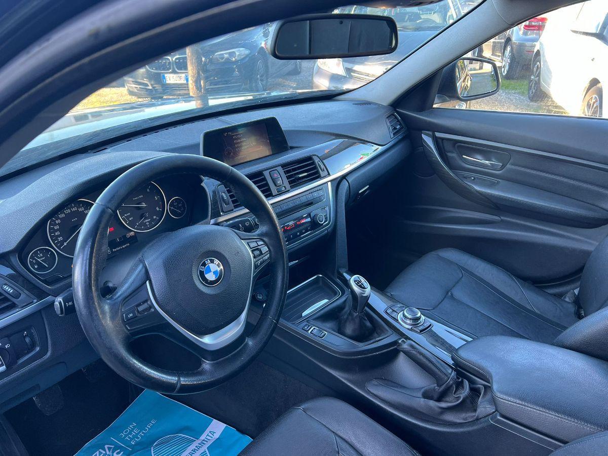 BMW - Serie 3 Touring - 318d Modern
