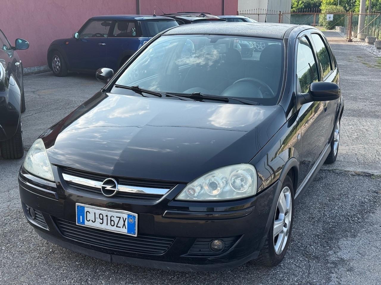Opel Corsa 1.2i 16V cat 5 porte Club