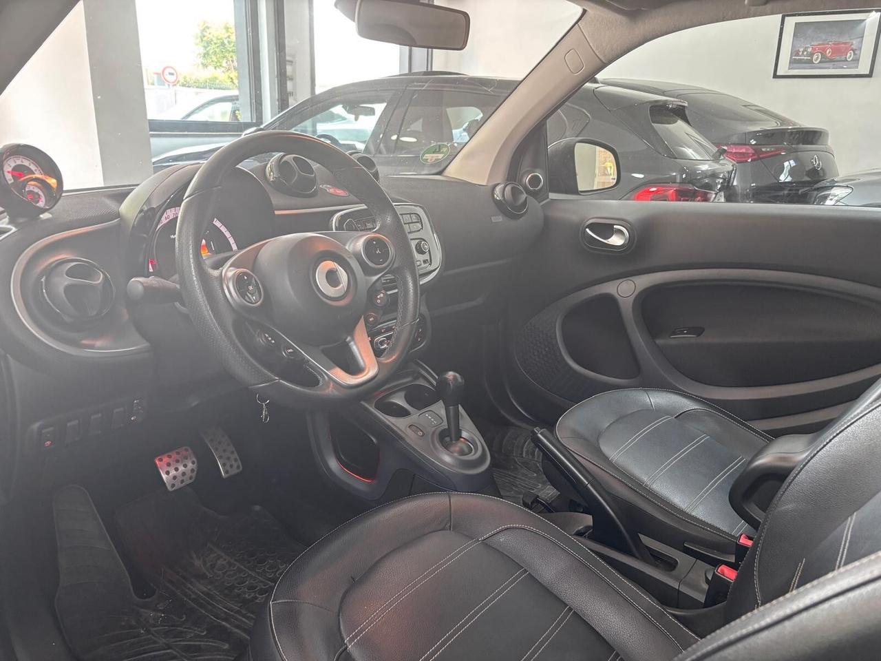 SMART FORTWO 0.9 TWINAMIC TURBO PRIME TETTO-LED