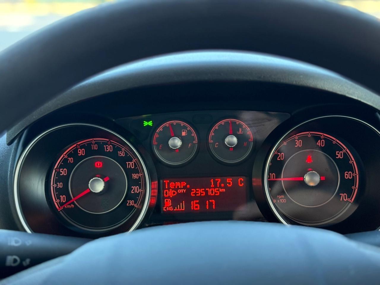 Fiat Punto 1.4 8V 3 porte Natural Power Lounge