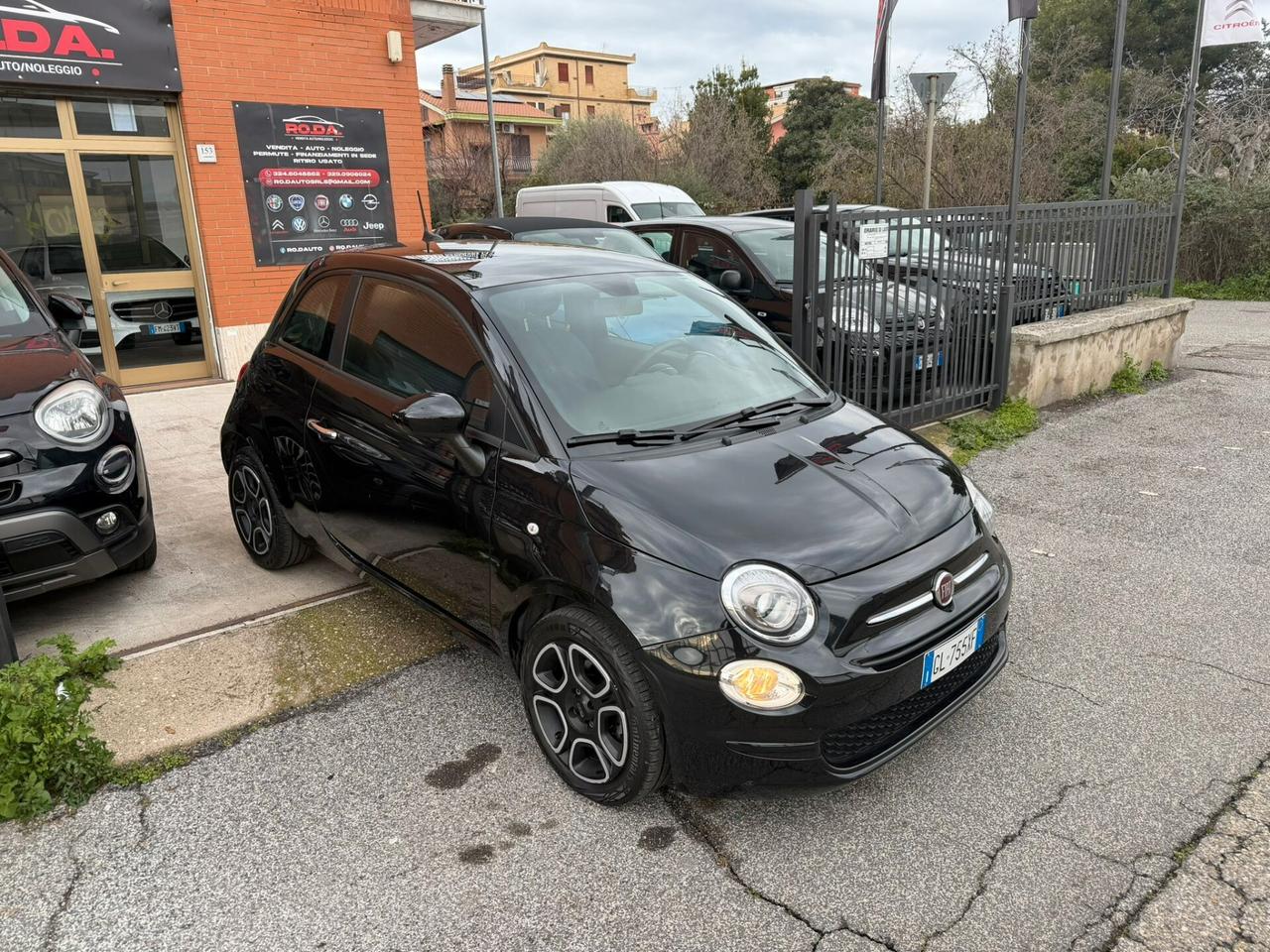 Fiat 500 1.0 Hybrid Red