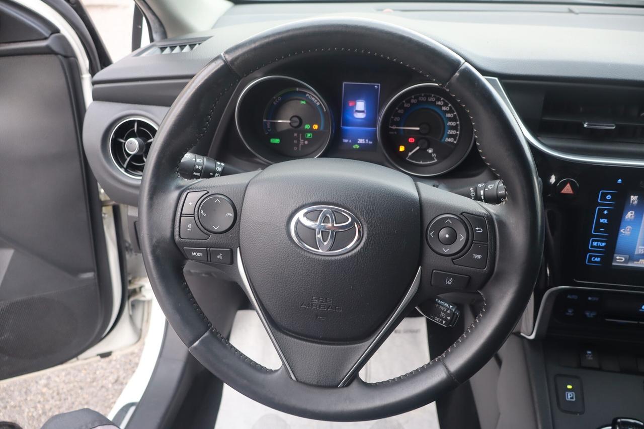 Toyota Auris 1.8 Hybrid Style