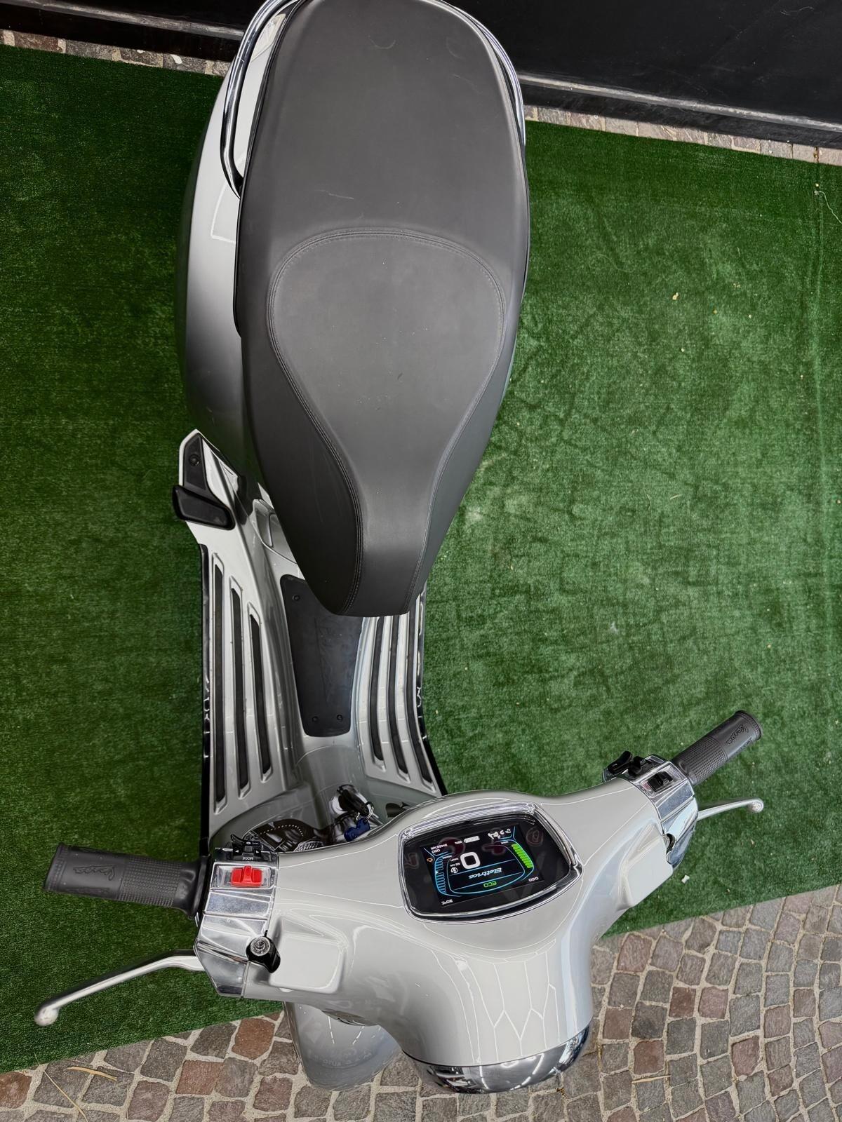 Piaggio Vespa 125 Primavera