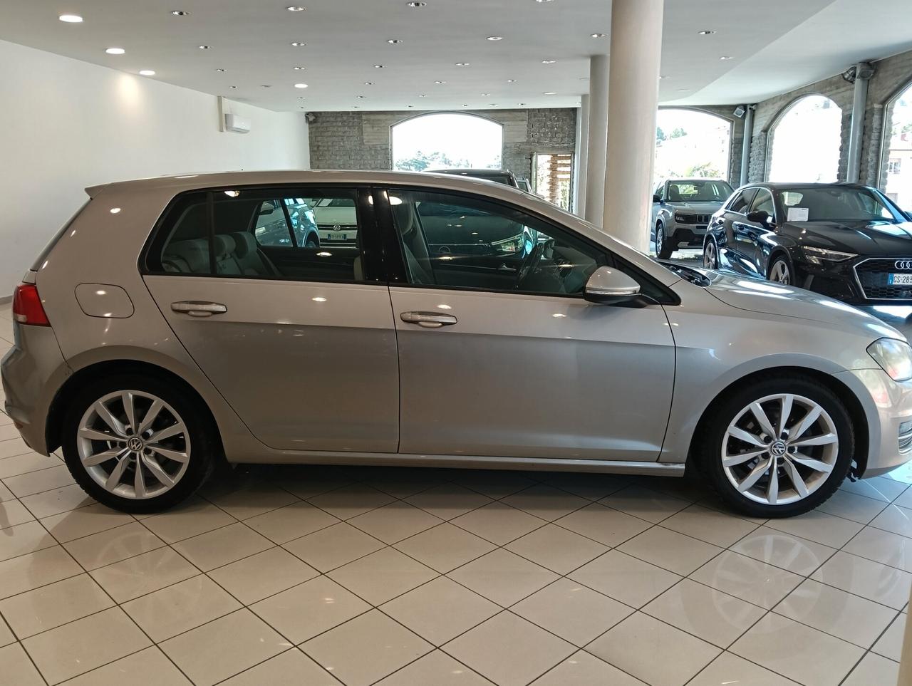 Volkswagen Golf 1.6 TDI 5p. Highline BlueMotion Technology