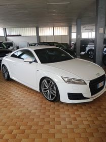 Audi TT Coupé 2.0 TFSI S line