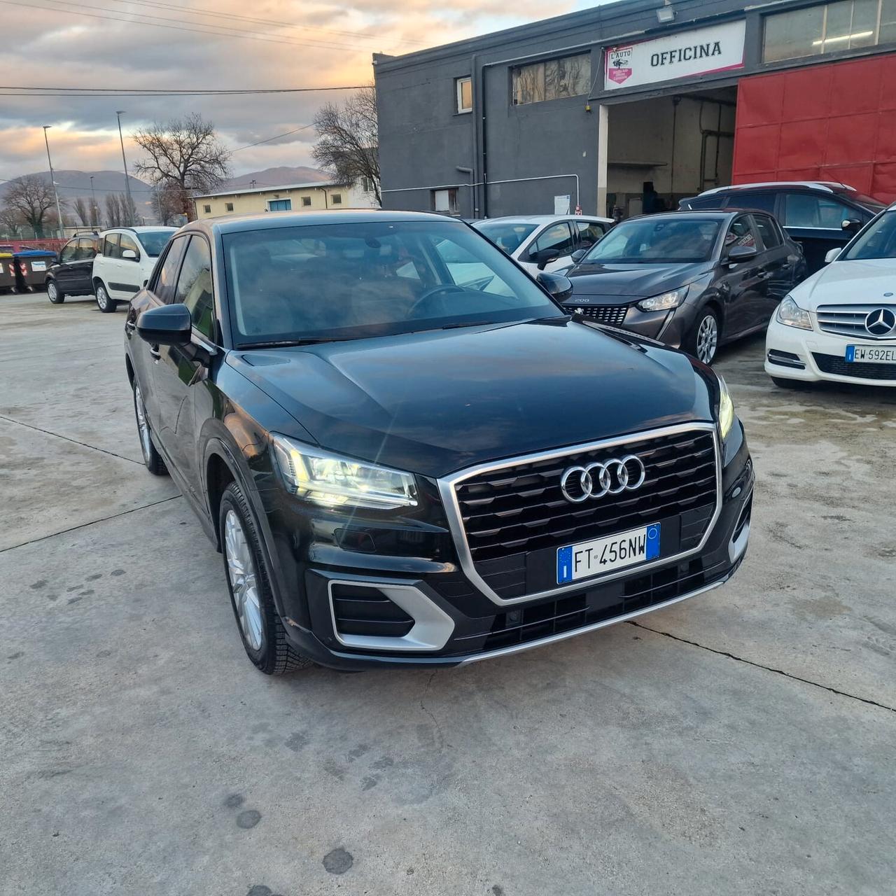 Audi Q2 30 TDI Admired UNICO PROPRIETARIO FARI FULL LED