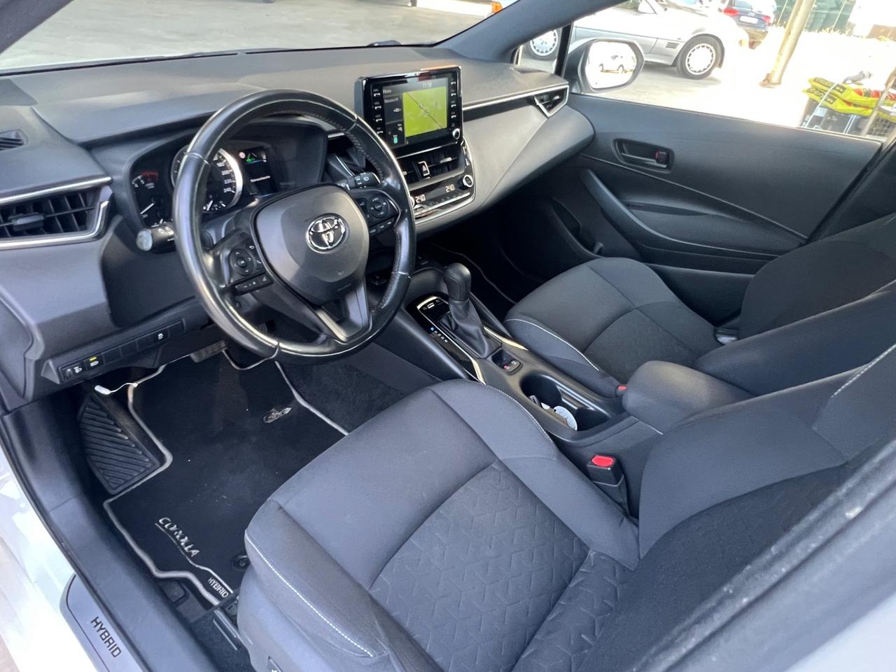 Toyota Corolla Touring 1.8 Hybrid Active