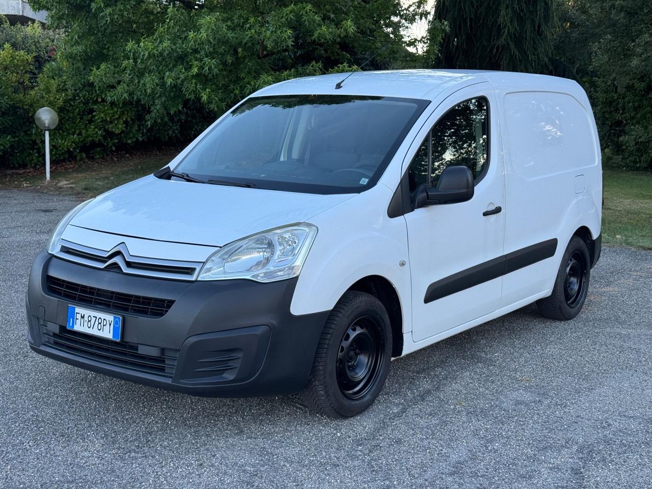 Citroen Berlingo 1.6DIESEL 228000km 3 posti