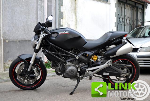 DUCATI Monster 696 696+