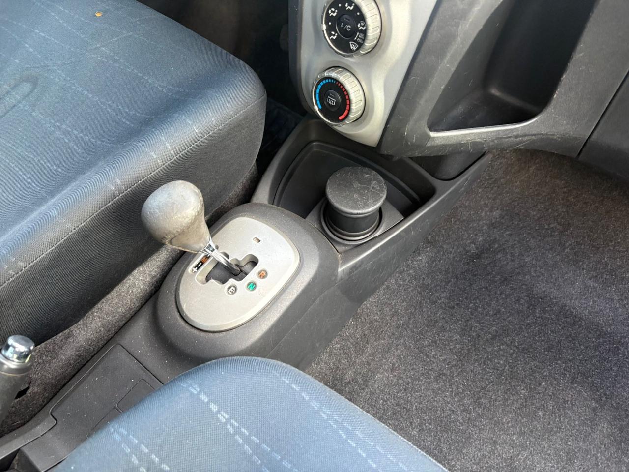 Toyota Yaris 1.3 5 porte Sol