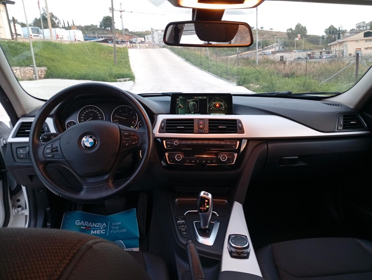 Bmw 320d xDrive Touring Luxury