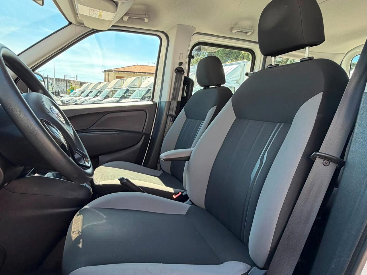 FIAT DOBLO' 1.6 AUTOCARRO 5 POSTI