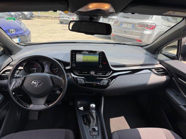 TOYOTA C-HR 1.8 Hybrid E-CVT Business