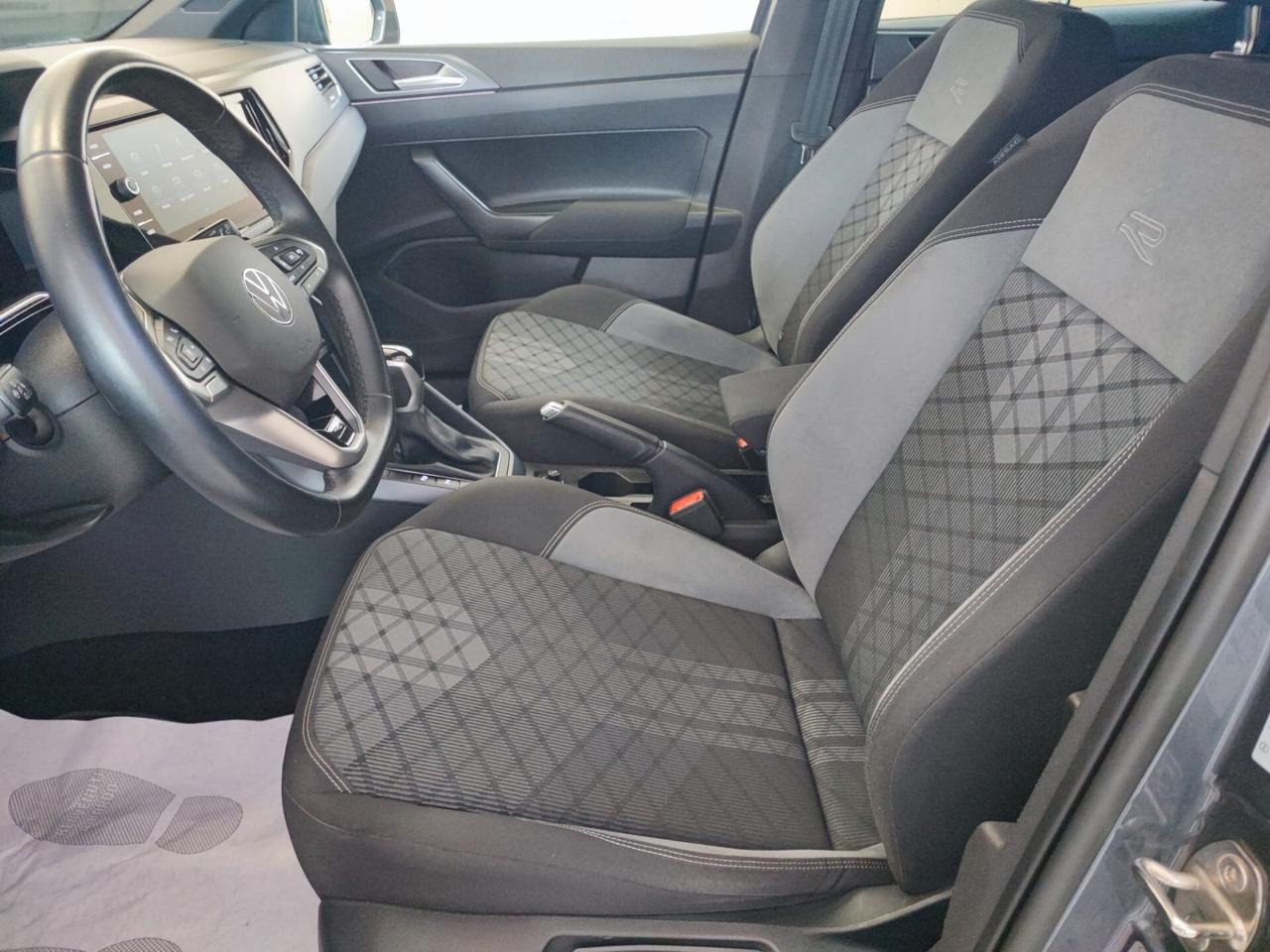 Volkswagen Polo 1.0 TSI DSG R-Line