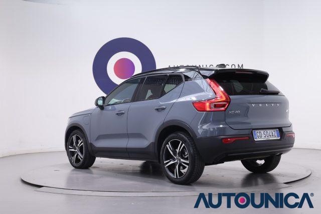 VOLVO XC40 T5 RECHARGE PLUG-IN HYBRID R-DESIGN
