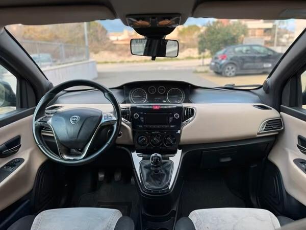 Lancia Ypsilon 1.2 69 CV 5 porte GPL Ecochic Gold