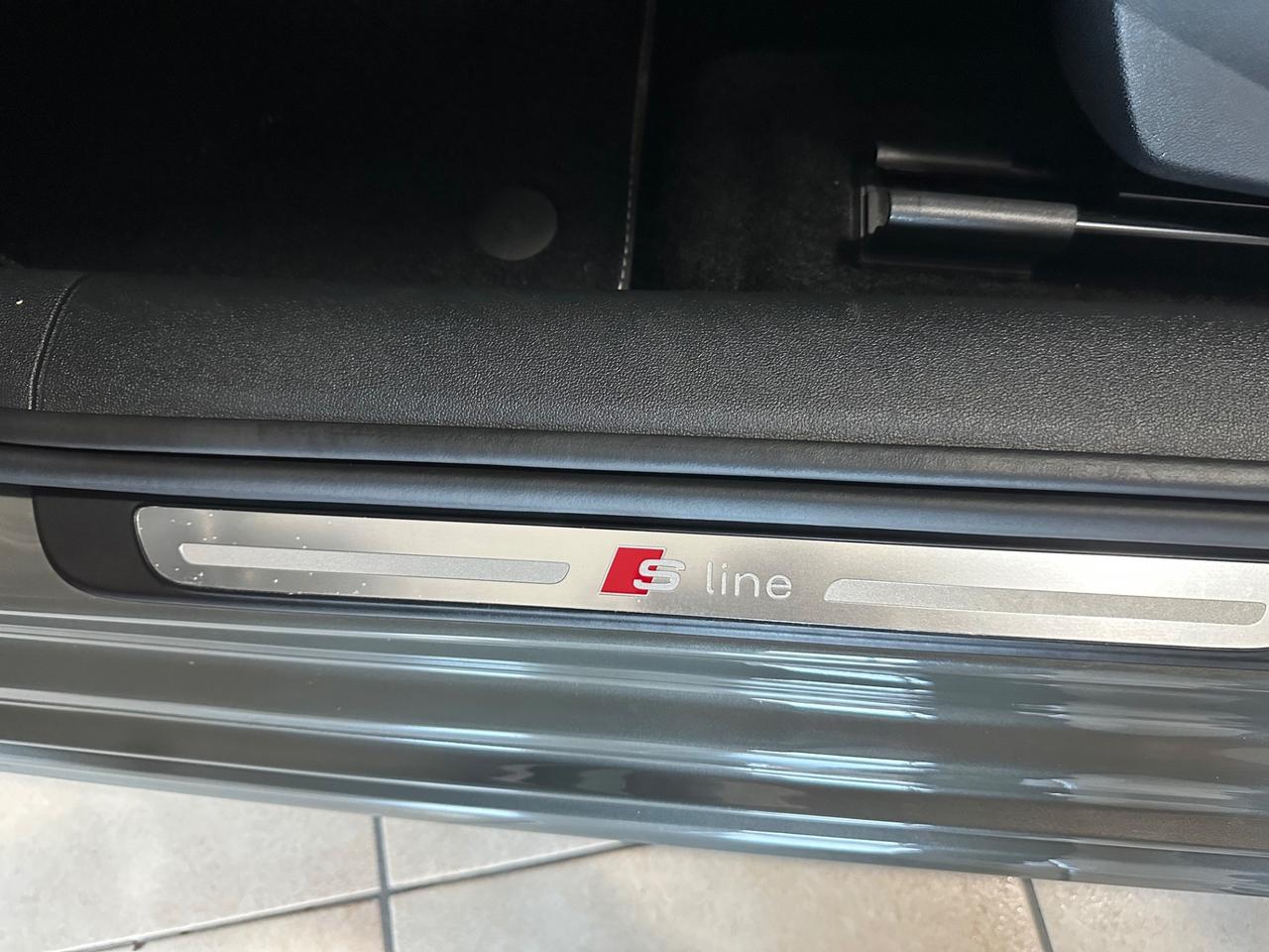 Audi A1 SPB 35 TFSI S tronic Identity Black