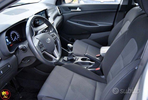 HYUNDAI TUCSON 1.6 CRDi X TECH