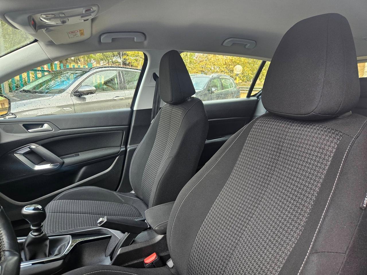 Peugeot 308 BlueHDi 100 S&S Business