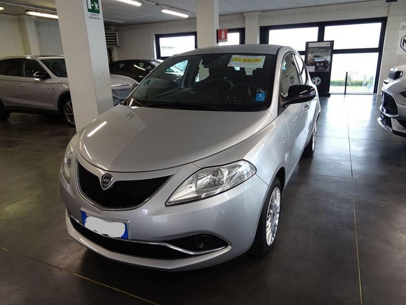 Lancia Ypsilon 1.2 69 CV 5 porte GPL Ecochic Gold