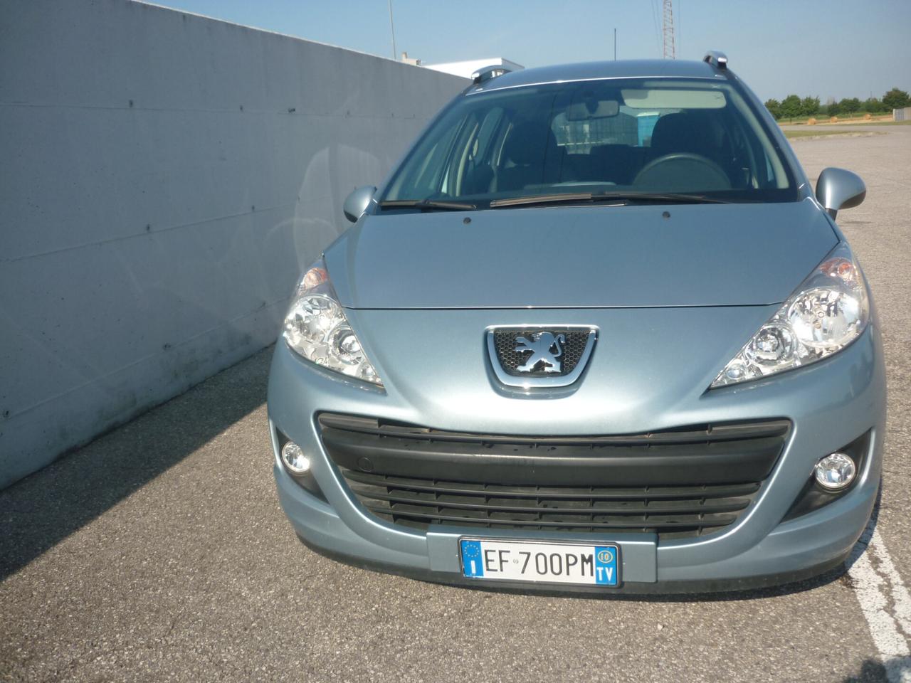 Peugeot 207 1.4 8V 75CV SW X Line