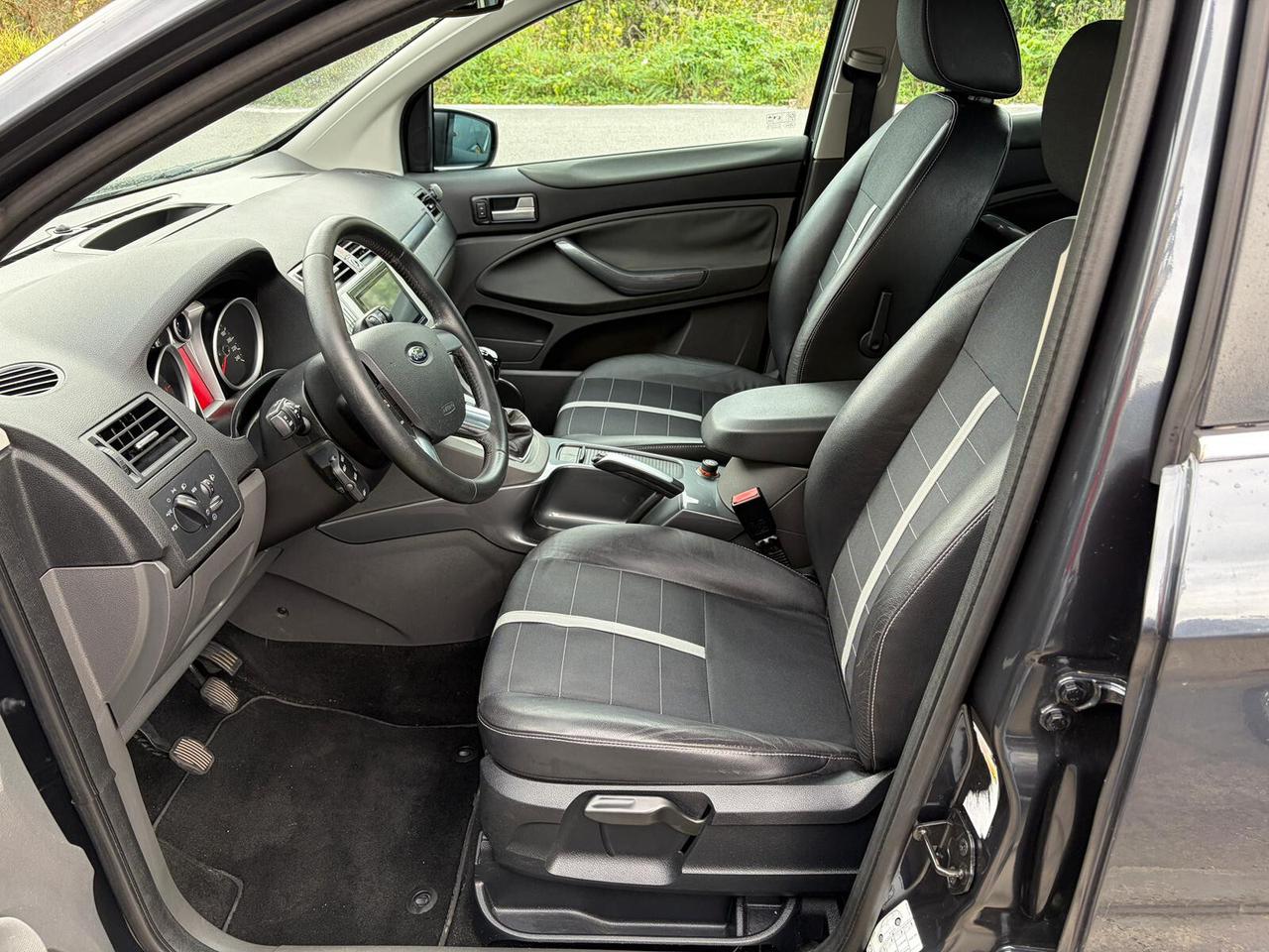 Ford Kuga 2.0 TDCi 140CV 2WD Titanium