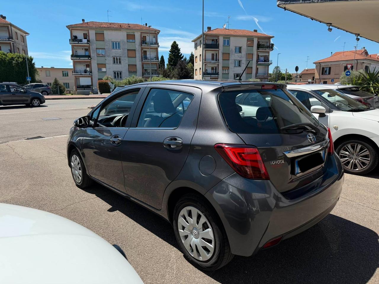 Toyota Yaris 1.3 Active NEOPATENTATI