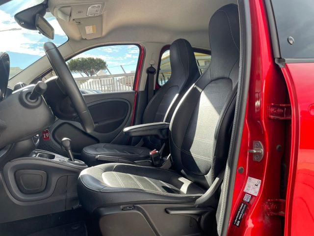 SMART ForFour 0.9 90CV AUTOMATICA PRIME NAVIGATORE LED