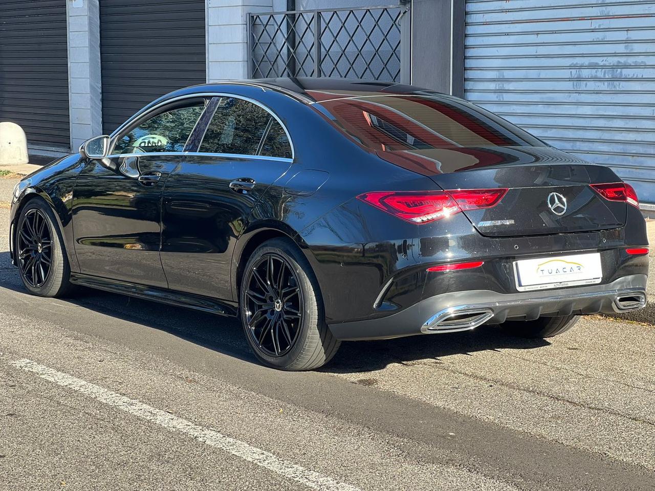 Mercedes-Benz CLA 180 Premium CLA 180 D