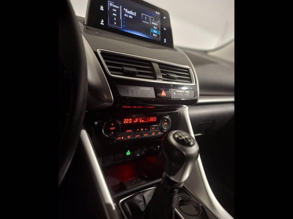 Mitsubishi Eclipse Cross 1.5 Turbo Intense 2WD