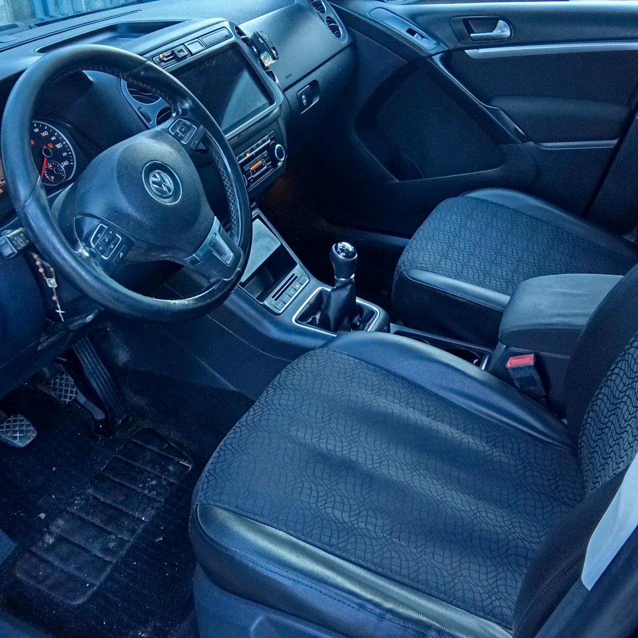Volkswagen Tiguan 2.0 TDI 140 CV Sport 012