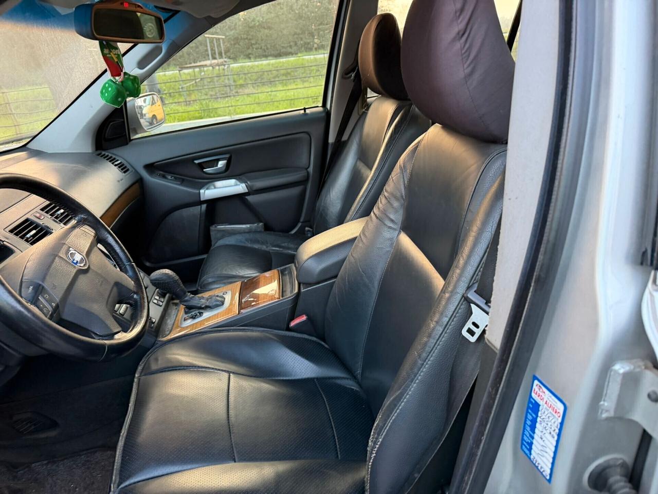 Volvo XC 90 XC90 2.4 D5 185 CV AWD Momentum COMMERCIANTI