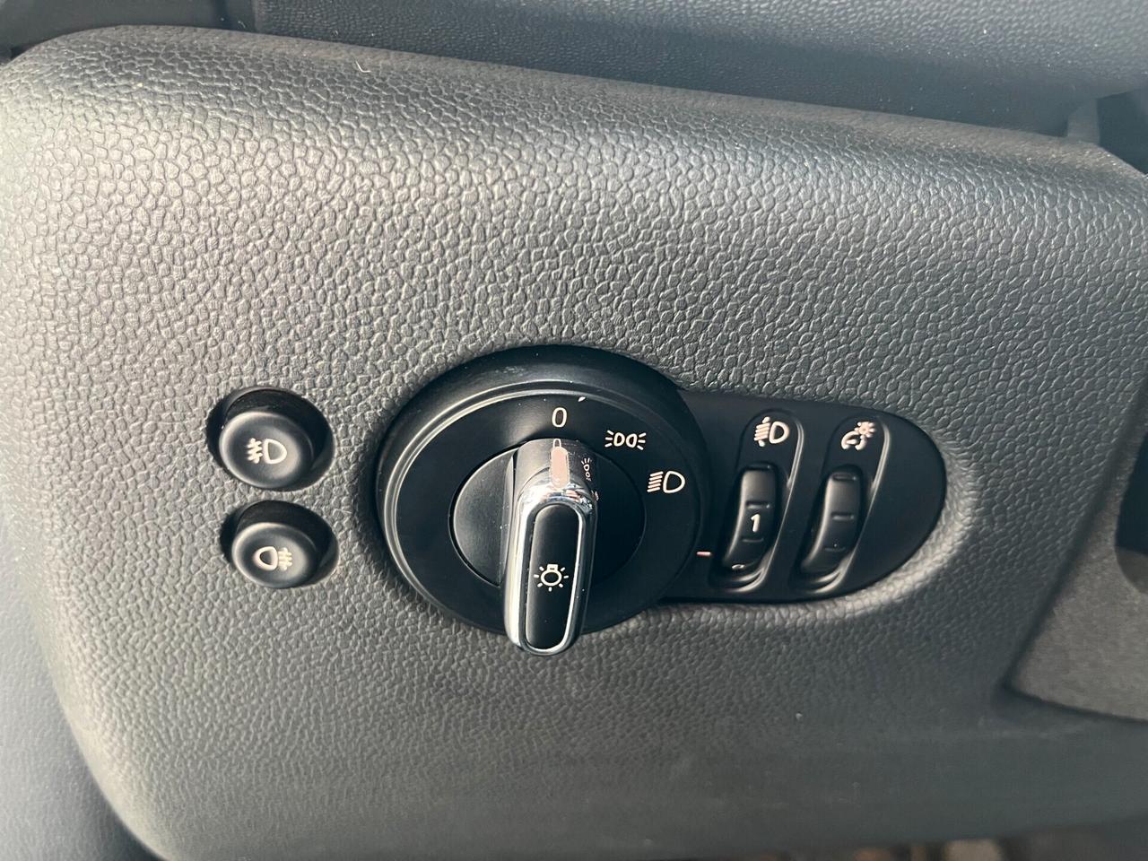 Mini 1.5 One D Business XL 5 porte