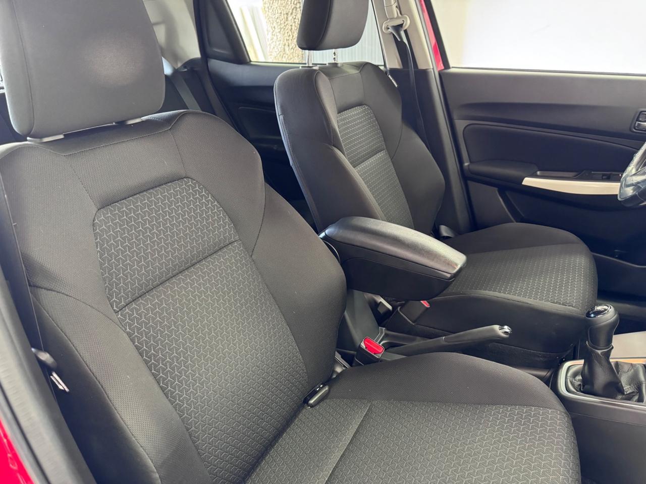 Suzuki Swift 1.2 Hybrid Cool