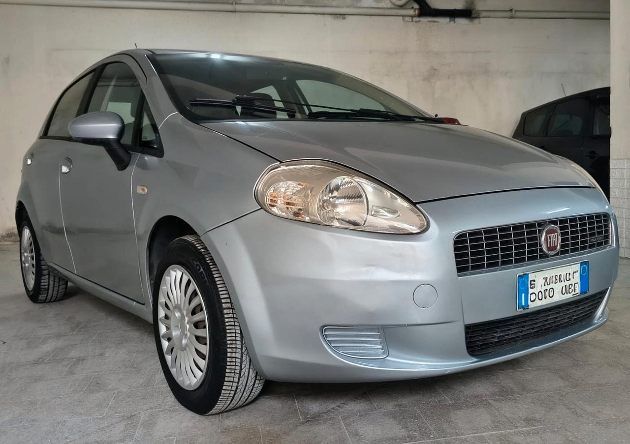 Fiat Grande Punto 1.3 MJT 75 CV 5 porte Dynamic