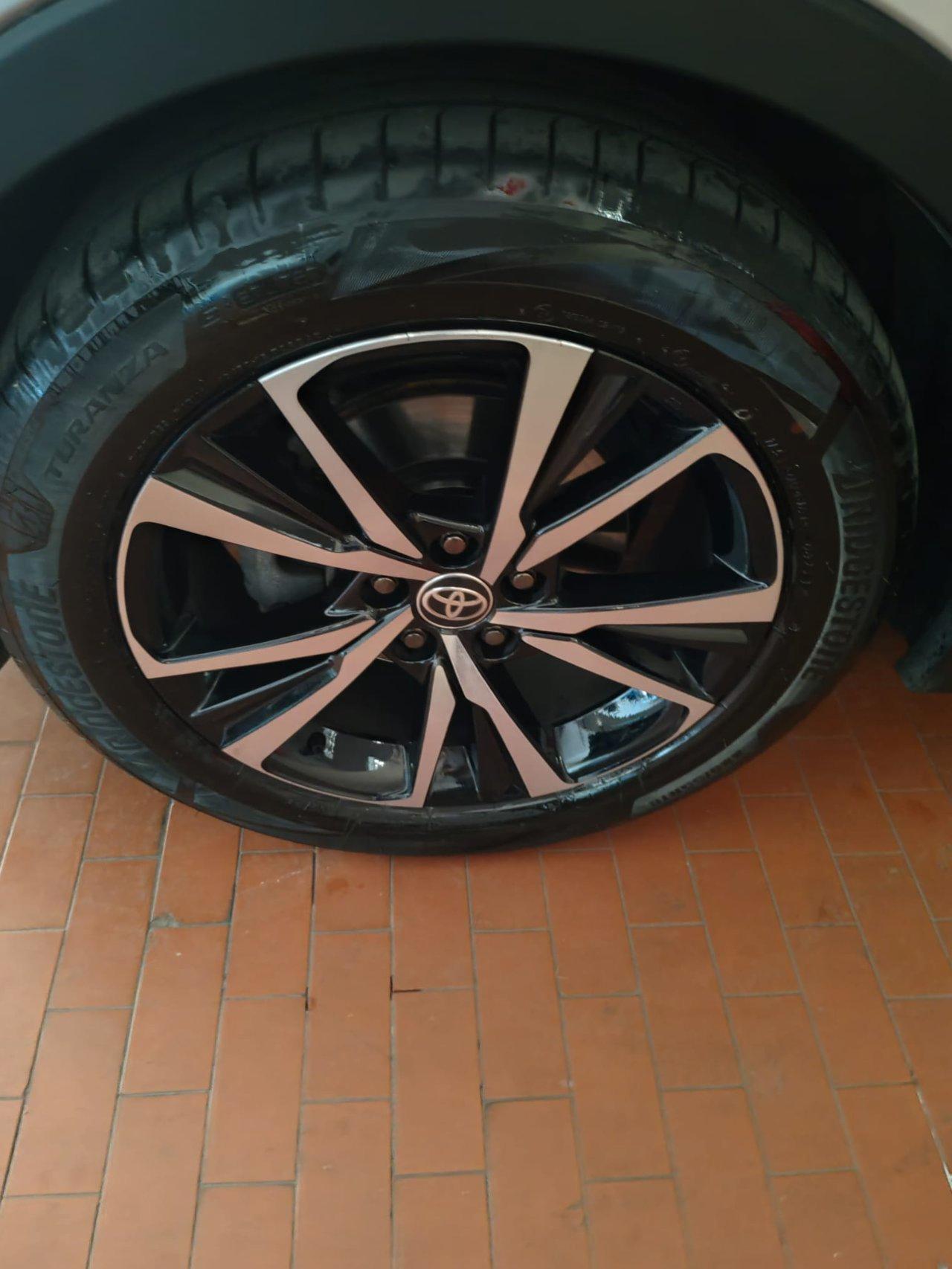 Toyota C-HR 1.8 hev Trend fwd e-cvt