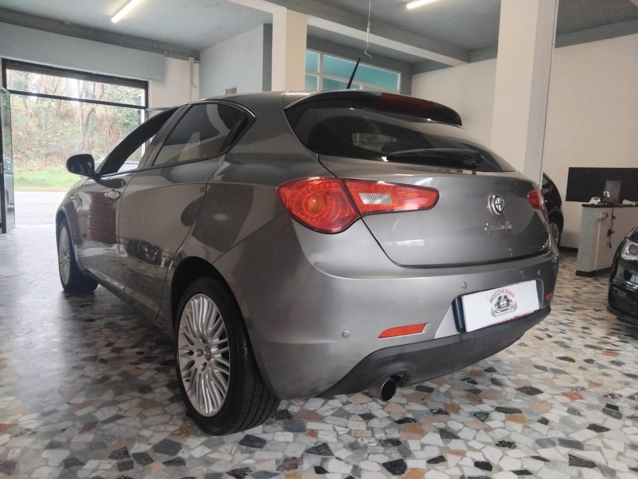 Alfa Romeo Giulietta 1.6 JTDm-2 105 CV Exclusive