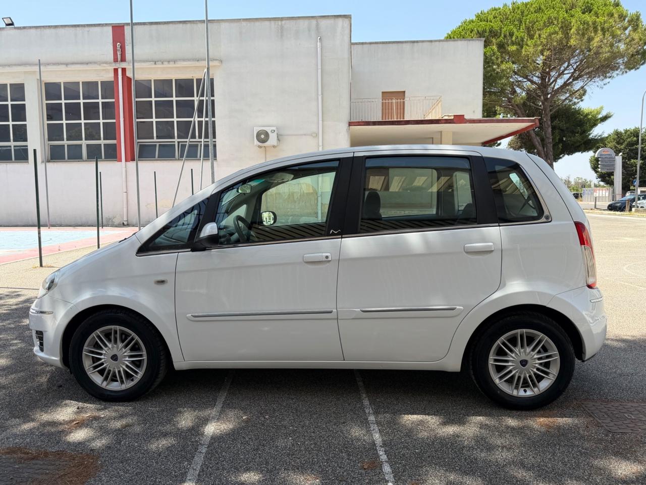 Lancia MUSA 1.3 Mjt 95 CV Diva