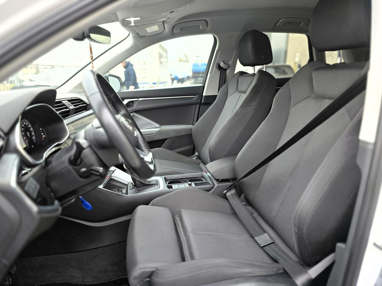 Audi Q3 35 TDI S tronic line edition gancio traino