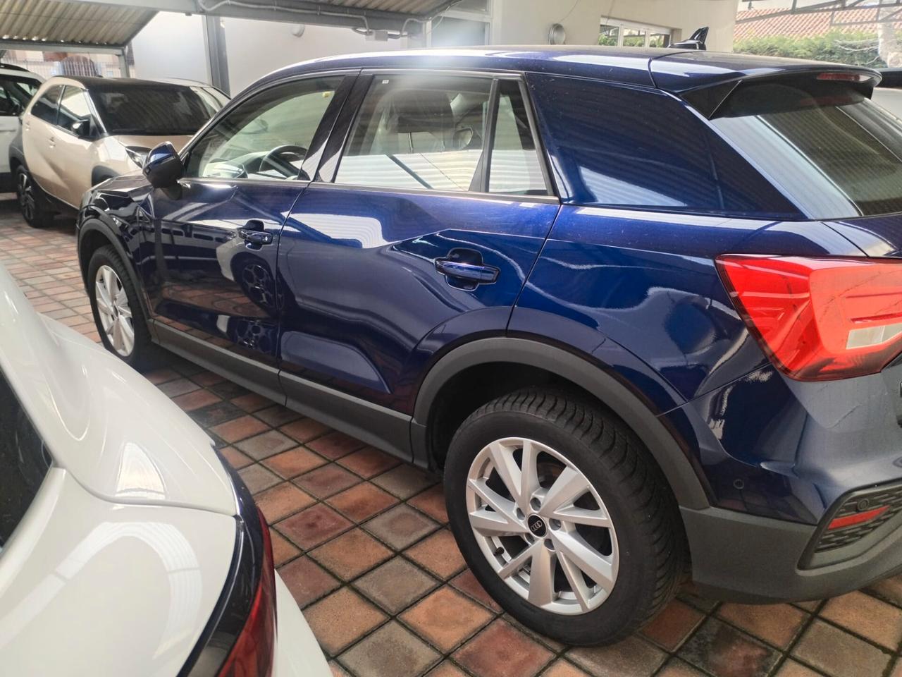 Audi Q2 35 TDI quattro S tronic Identity Black