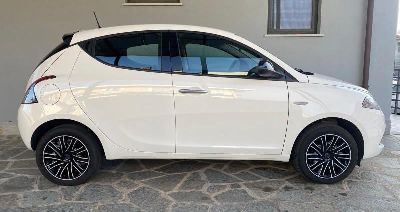 Lancia Ypsilon 1.0 firefly hybrid Gold s&s 70cv 5p.ti