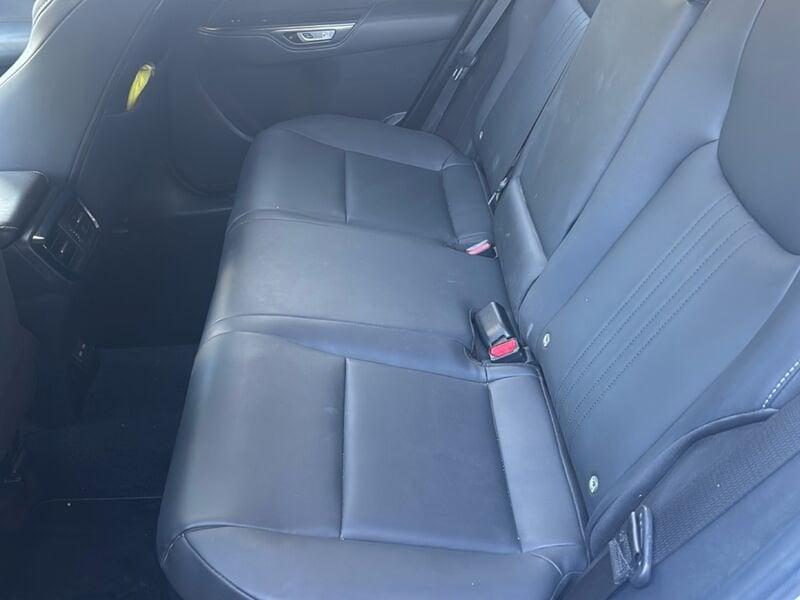 Lexus NX Hybrid Premium 4WD MY22