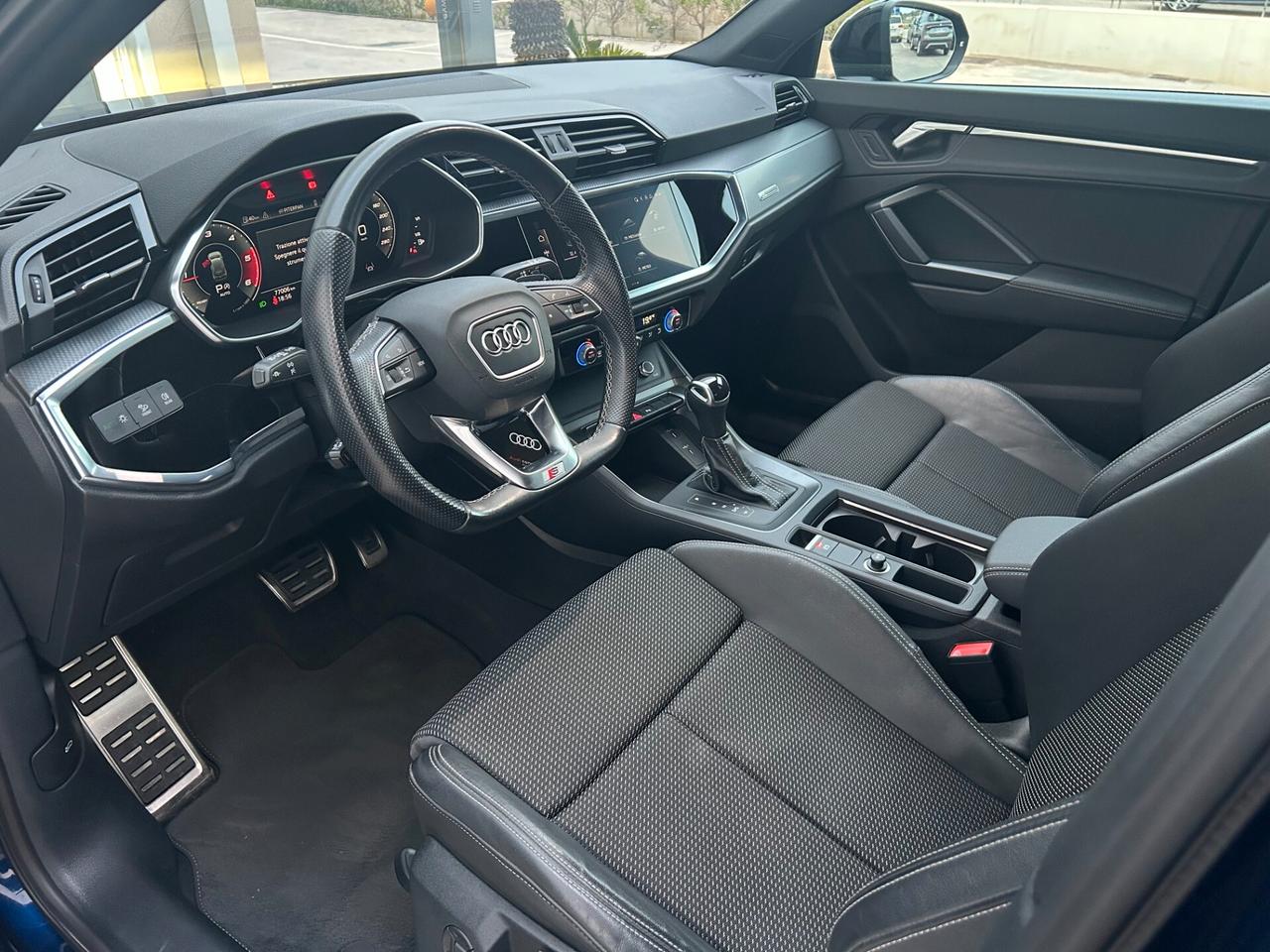 Audi Q3 35 TDI S line edition