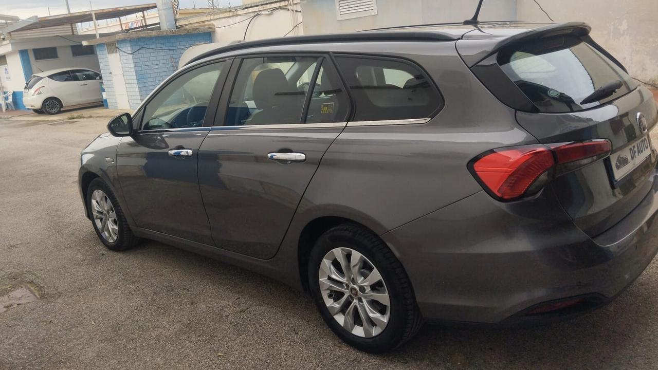 Fiat Tipo 1.6 Mjt S&S SW Lounge
