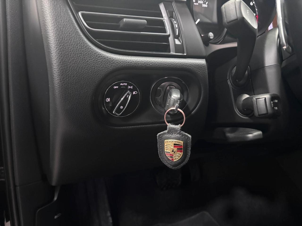 PORSCHE MACAN 2.0 265CV TETTO-NAVI-RETRO