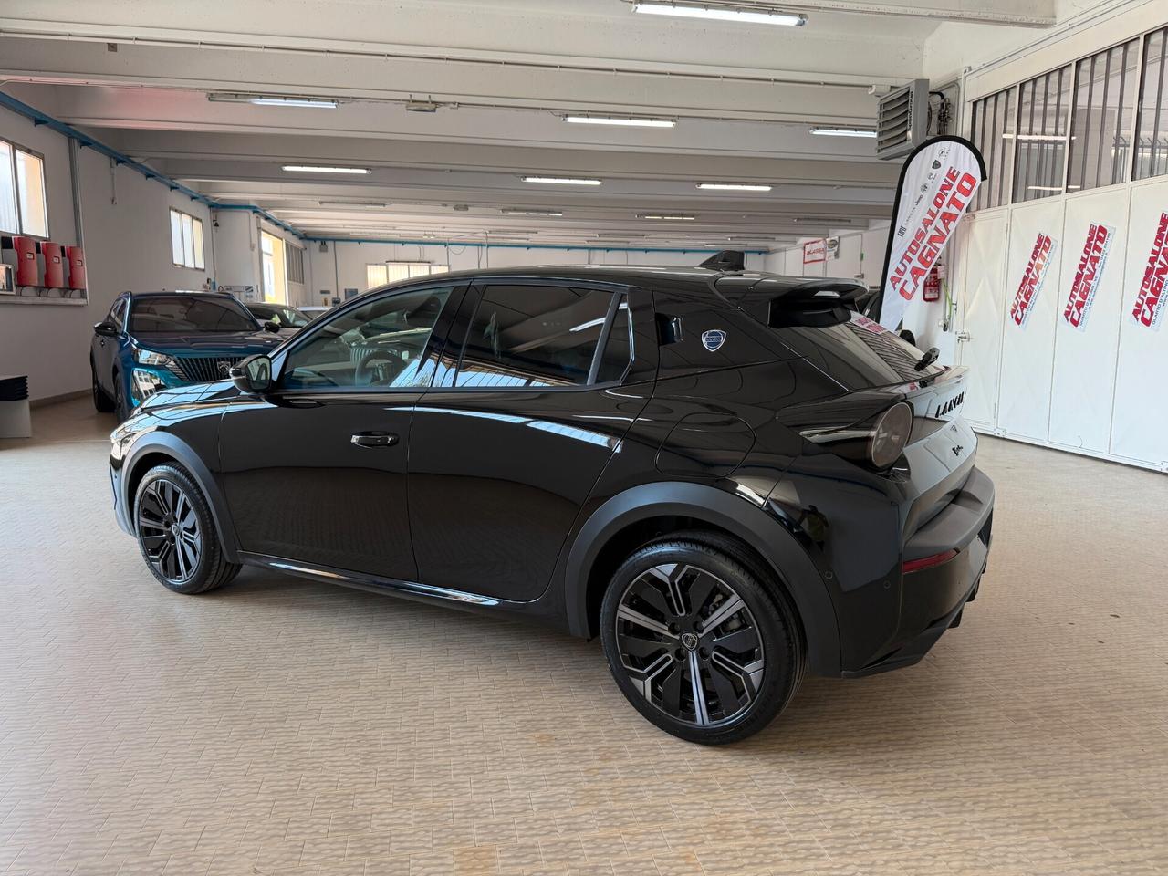 Lancia Ypsilon Hybrid e-DCT HF Line KM0 KM0 Neopatentati