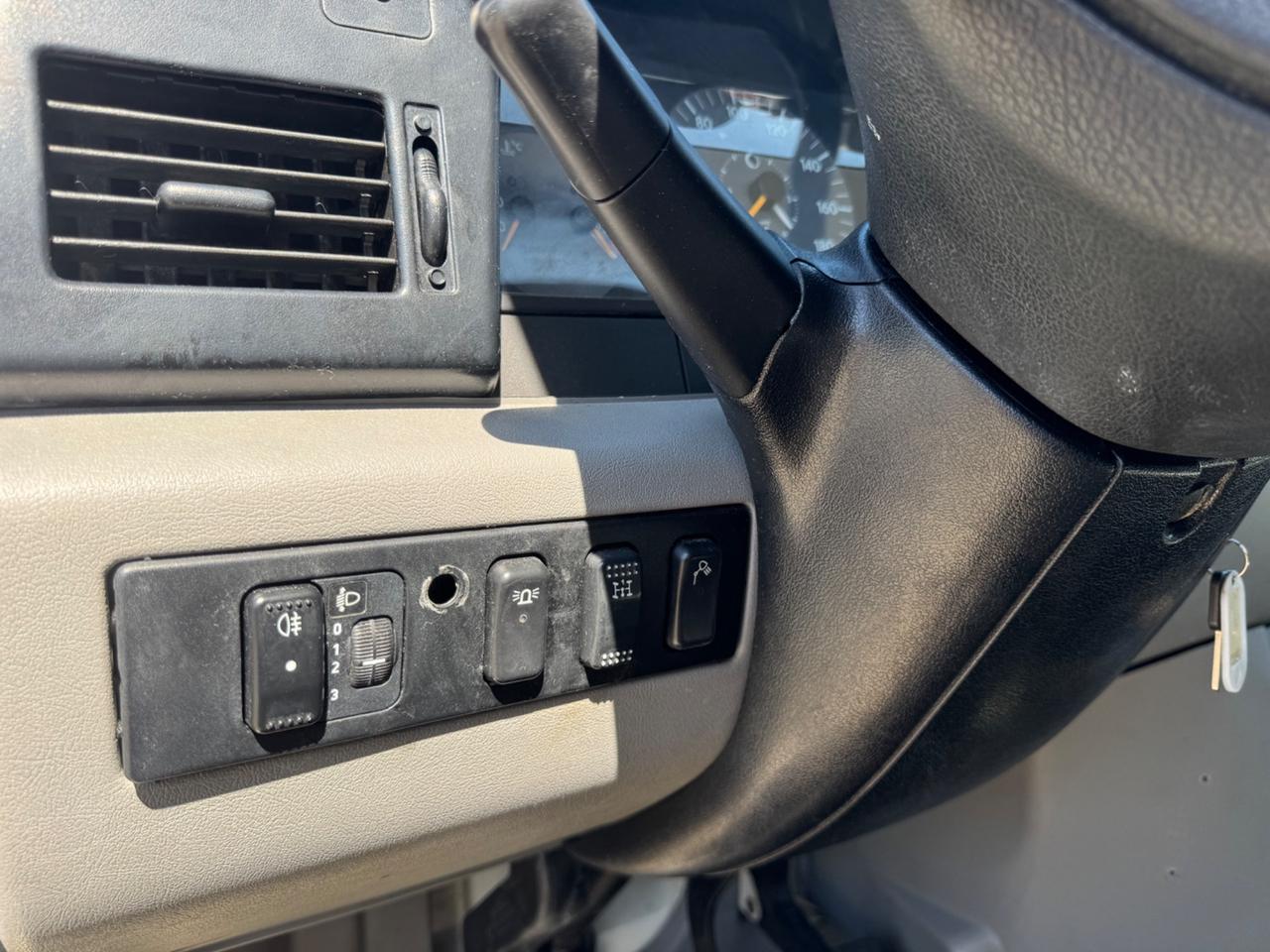 Volkswagen LT LT46 2.5 TDI (109 CV)
