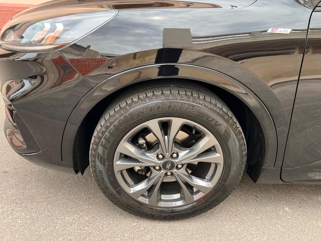 FORD KUGA 1.5 TDCI ST-LINE NAVI CAM VIRTUAL 2021