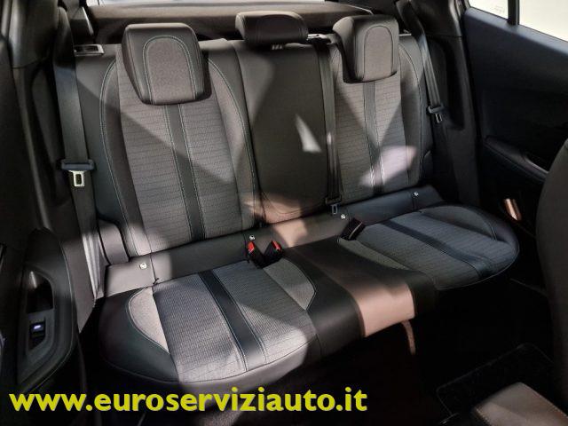 PEUGEOT 2008 BlueHDi 110 S&S Allure
